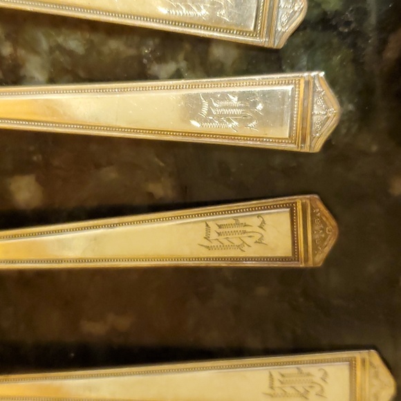 1847 Rogers Bros Silverplate Flatware service for 6 - Picture 4 of 7